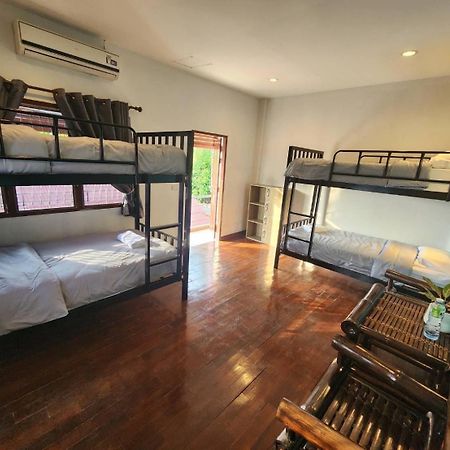 Blue Moon House - A Budget Hostel For Easy Travellers Chiang Mai Exterior photo