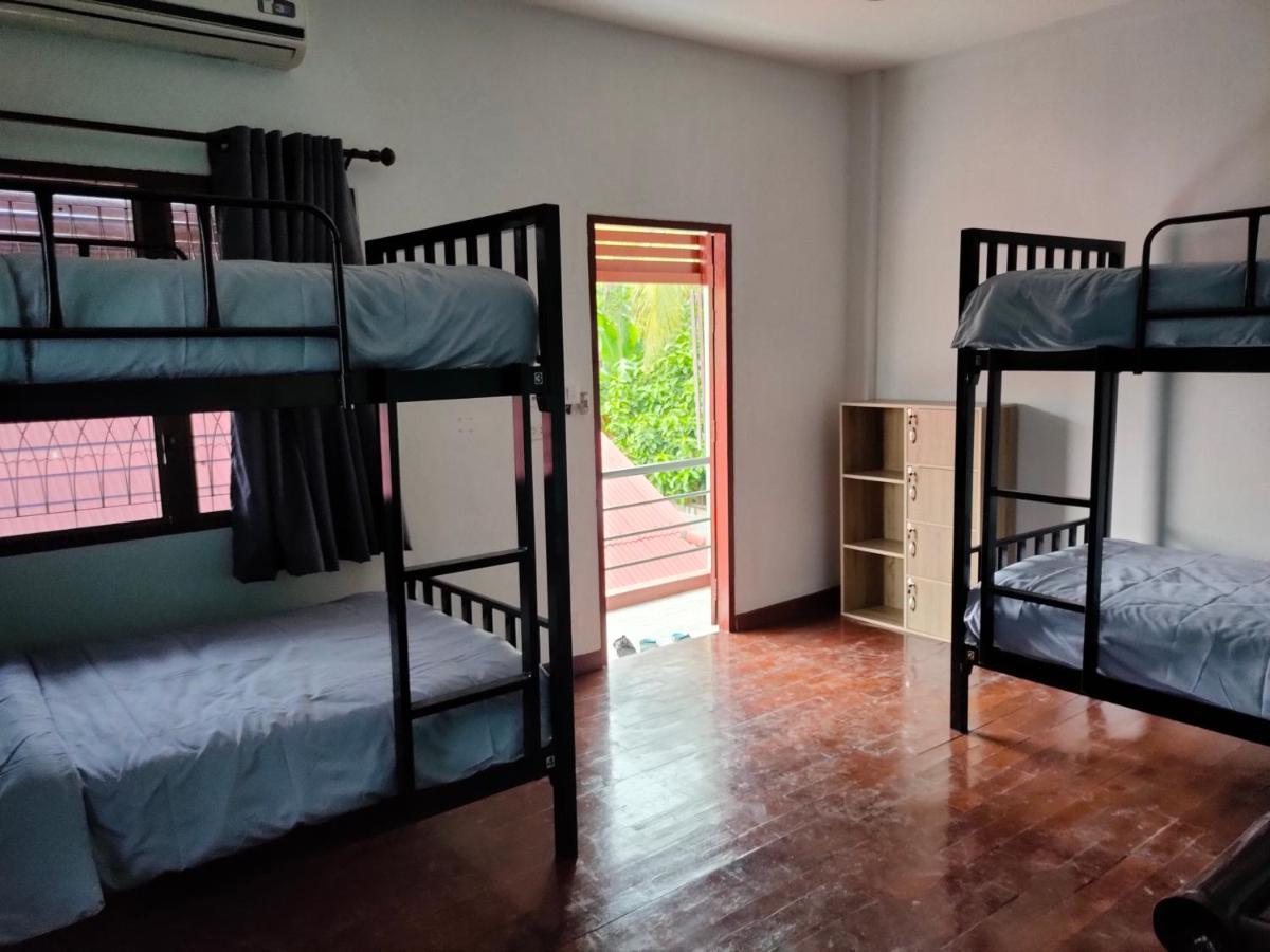 Blue Moon House - A Budget Hostel For Easy Travellers Chiang Mai Exterior photo